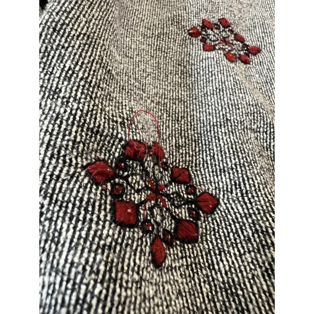 Lucky Brand Embroidered Cowl Neck Sweater Size S Grey Red Boho EUC